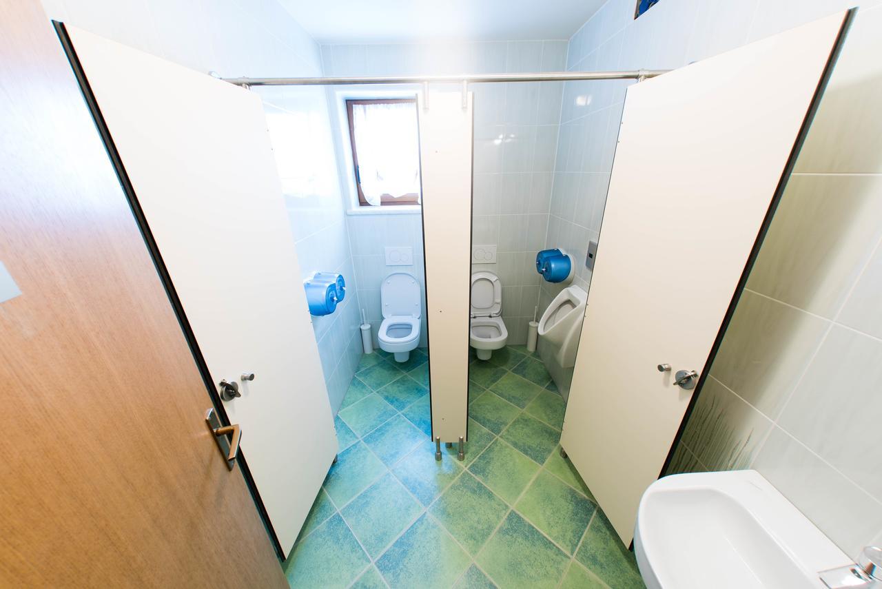 Hostel Hisa Na TravnikuDob エクステリア 写真